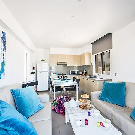 Nicholas Seaview Протарас