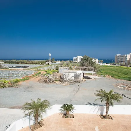 Апартаменты Nicholas Seaview