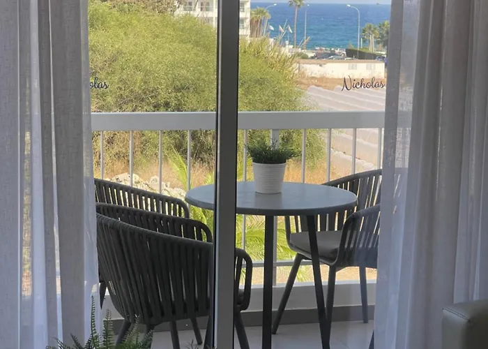 Nicholas Seaview Apartmán