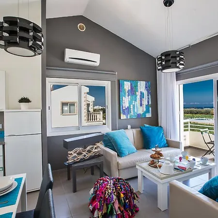 Nicholas Seaview Apartament