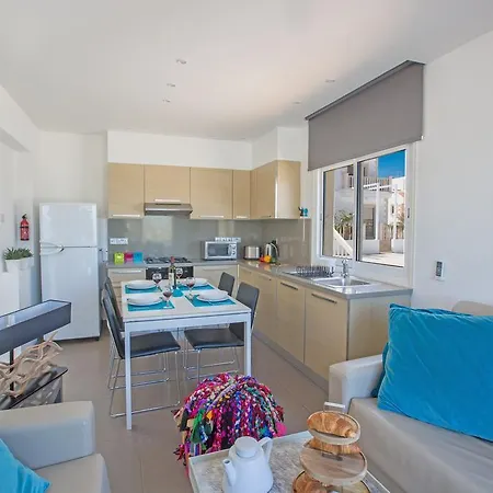 Nicholas Seaview Protarász