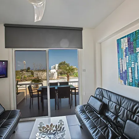 Nicholas Seaview Apartament Protaras