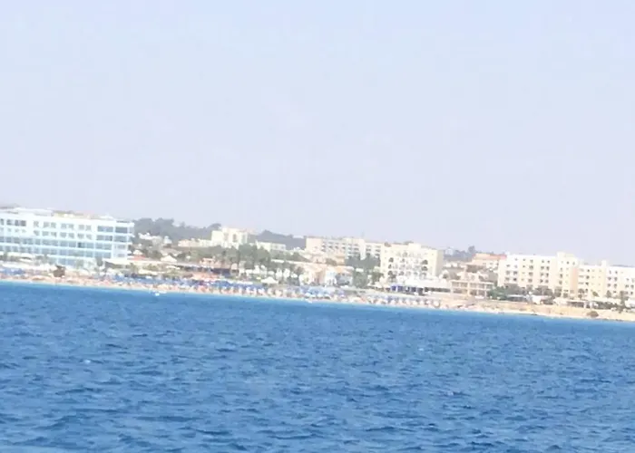 Nicholas Seaview *