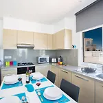 Nicholas Seaview Appartement *