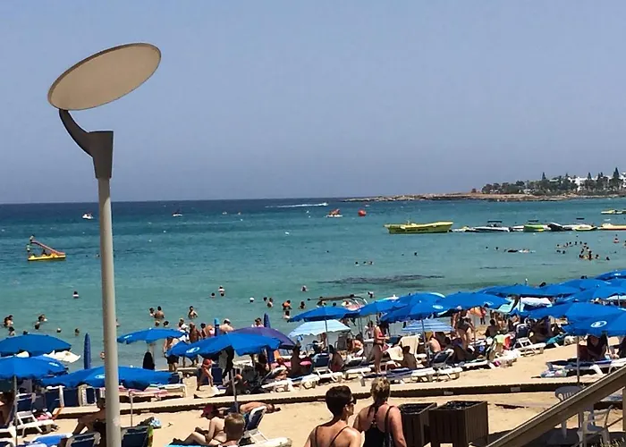 Nicholas Seaview Apartament Protaras