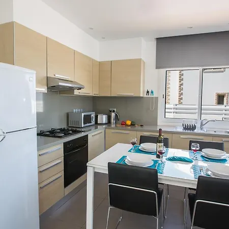 Nicholas Seaview Apartment